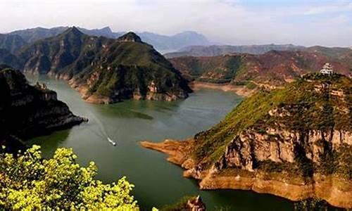 三峡景区简介作文_三峡景区简介